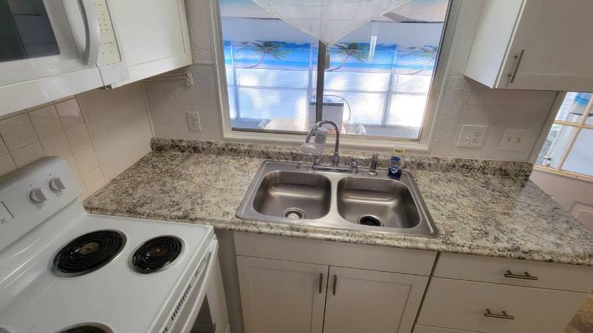 168 Juniper Drive West a Dundee, FL Mobile or Manufactured Home for Sale